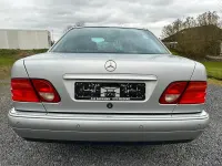 Gebraucht Mercedes E280 Avantgarde 204 PS (150 kW) 1998 Silber Limousine