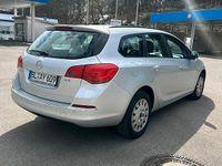Second-hand Opel Astra 163 CP (119 kW) 2013 Gri Berlinǎ