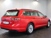 Gebraucht VW Passat Business 122 PS (89 kW) 2023 Rot Kombi
