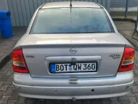 Używany Opel Astra 101 KM (74 kW) 2002 Szary Hatchback