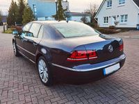 Gebraucht VW Phaeton 239 PS (175 kW) 2013 Grau Limousine