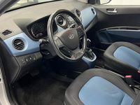 Gebraucht Hyundai i10 Style 87 PS (63 kW) 2015 Silber Kleinwagen