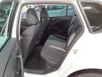 Gebraucht Skoda Kamiq Selection 116 PS (85 kW) 2025 Moonweiß perleffekt SUV