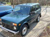 Second-hand Lada niva 83 CP (61 kW) 2010 Verde SUV