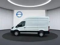 Gebraucht Ford Transit Trend 131 PS (96 kW) 2024 Weiß Van / Kleinbus
