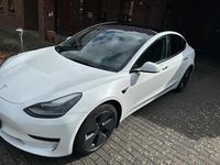 Gebraucht Tesla Model 3 Standard Range Plus 239 kW (325 PS) 2021 Weiß Limousine