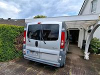 Gebraucht Renault Trafic 115 PS (84 kW) 2013 Silber Van / Kleinbus