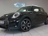 Gebraucht Mini Cooper S Classic 178 PS (130 kW) 2023 Schwarz Kleinwagen