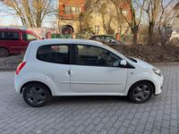 Second-hand Renault Twingo Initiale Paris 75 CP (55 kW) 2013 Alb Hatchback