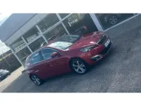 Gebraucht Peugeot 308 Allure 131 PS (96 kW) 2016 Rouge ultimate (metallic) Limousine