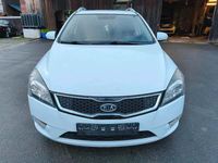 Gebraucht Kia Ceed 140 PS (102 kW) 2010 Weiß Kleinwagen