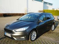 Gebraucht Ford Focus Business Edition 125 PS (91 kW) 2017 Grau Kombi