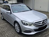 Gebraucht Mercedes E220 Edition 170 PS (125 kW) 2014 Grau Kombi