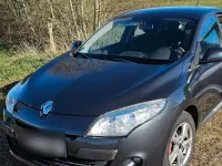 Gebraucht Renault Mégane 101 PS (74 kW) 2011 Blau Limousine