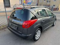 gebraucht Peugeot 207 Tendance/Sehr gepflegt/Panoramad./Klima/TÜV Neu