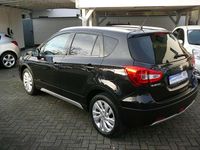Gebraucht Suzuki SX4 129 PS (94 kW) 2022 Schwarz SUV