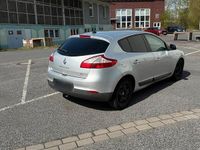 Gebraucht Renault Mégane III 110 PS (80 kW) 2013 Silber Kleinwagen