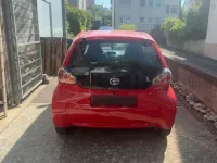 Gebraucht Toyota Aygo 69 PS (50 kW) 2012 Rot Kleinwagen