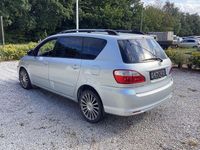Gebraucht Toyota Avensis Verso 2004 Silber Van / Kleinbus