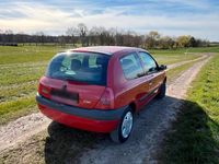 Gebraucht Renault Clio II 58 PS (42 kW) 1998 Rot Kleinwagen