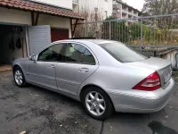 Gebraucht Mercedes C240 176 PS (129 kW) 2012 Silber Limousine