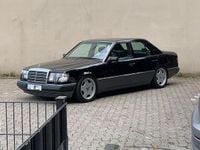 Gebraucht Mercedes E400 279 PS (205 kW) 1992 Schwarz Limousine