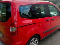 Gebraucht Ford Tourneo Courier 75 PS (55 kW) 2016 Rot Van / Kleinbus