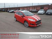 Gebraucht Ford Fiesta Titanium 101 PS (74 kW) 2015 Race red Kleinwagen