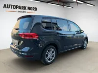 Gebraucht VW Touran 116 PS (85 kW) 2018 Grau Van / Kleinbus