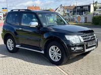 gebraucht Mitsubishi Pajero 3.2DI-D Top*NAVI/LEDER*PANORAMA*PDC*117TKM