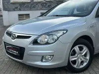 Używany Hyundai i30 109 KM (80 kW) 2010 Srebrny Sedan/Limuzyna