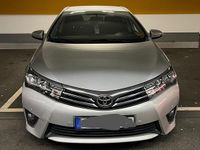 Usado Toyota Corolla 132 HP (97 kW) 2013 Prateado Sedan