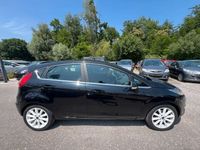 Gebraucht Ford Fiesta Titanium 101 PS (74 kW) 2015 Schwarz Kleinwagen