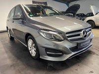 Gebraucht Mercedes B180 109 PS (80 kW) 2016 Grau Van / Kleinbus