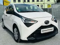 Gebraucht Toyota Aygo 72 PS (52 kW) 2021 Pianosaweiß Kleinwagen