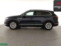 Gebraucht VW Touareg 231 PS (169 kW) 2019 Moonlight blue perleffekt SUV