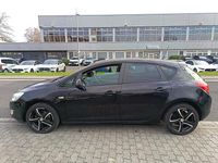 Gebraucht Opel Astra 115 PS (84 kW) 2011 Schwarz Limousine