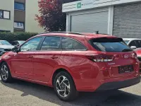 Gebraucht Hyundai i30 140 PS (102 kW) 2025 Rot Limousine