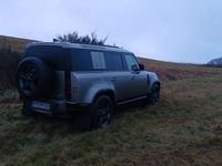 Gebraucht Land Rover Defender SE Dynamic 200 PS (147 kW) 2023 Grün SUV