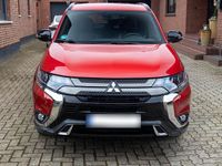Gebraucht Mitsubishi Outlander 150 PS (110 kW) 2019 Rot SUV