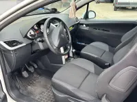 Gebraucht Peugeot 207 Forever 73 PS (53 kW) 2012 Weiß Limousine