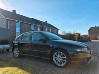 Second-hand Seat Leon 150 CP (110 kW) 2004 Negru Hatchback