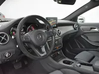 Gebraucht Mercedes GLA180 Style 109 PS (80 kW) 2017 Weiß SUV