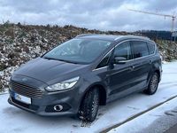 Gebraucht Ford S-MAX Titanium 165 PS (121 kW) 2019 Grau Van / Kleinbus