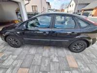 Używany Ford Focus 101 KM (74 kW) 2006 Czarny Sedan/Limuzyna