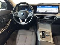 Gebraucht BMW 318 156 PS (114 kW) 2023 Schwarz uni Kombi