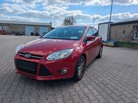Second-hand Ford Focus 125 CP (91 kW) 2012 Roșu Berlinǎ