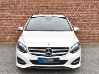 Gebraucht Mercedes B200 156 PS (114 kW) 2017 Weiß Kleinwagen