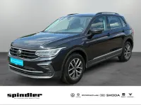 Gebraucht VW Tiguan Life 150 PS (110 kW) 2023 Deep black perleffekt SUV