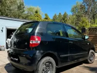 Gebraucht VW Fox 54 PS (39 kW) 2005 Schwarz Kleinwagen
